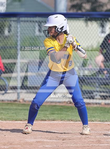 Thumbnail 1 in Davenport North vs Washington (Jefferson Varsity Classic) photogallery.