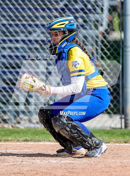 Thumbnail 2 in Davenport North vs Washington (Jefferson Varsity Classic) photogallery.