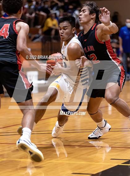 Thumbnail 1 in 'Iolani vs Hilo (HHSAA D1 Quarterfinal Playoff) photogallery.