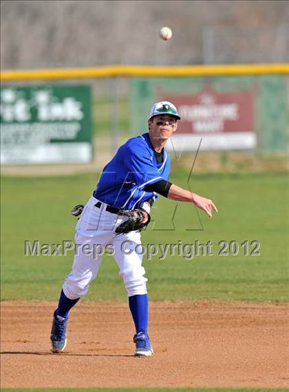 Thumbnail 3 in Decatur vs Pilot Point (Gunter/Prosper Classic) photogallery.