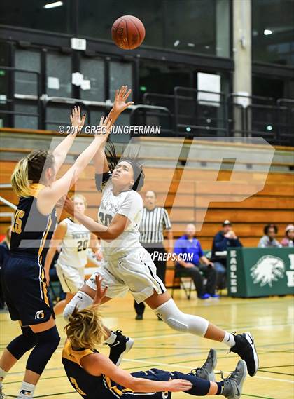 Thumbnail 2 in Archbishop Mitty vs. Oak Ridge (Elite Showcase) photogallery.