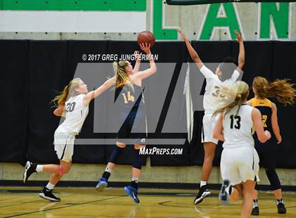 Thumbnail 1 in Archbishop Mitty vs. Oak Ridge (Elite Showcase) photogallery.