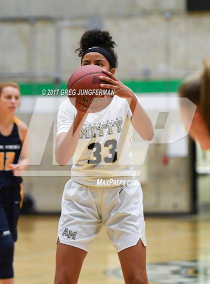 Thumbnail 2 in Archbishop Mitty vs. Oak Ridge (Elite Showcase) photogallery.