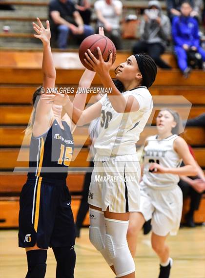 Thumbnail 2 in Archbishop Mitty vs. Oak Ridge (Elite Showcase) photogallery.