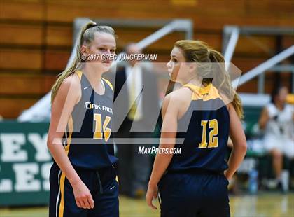 Thumbnail 3 in Archbishop Mitty vs. Oak Ridge (Elite Showcase) photogallery.