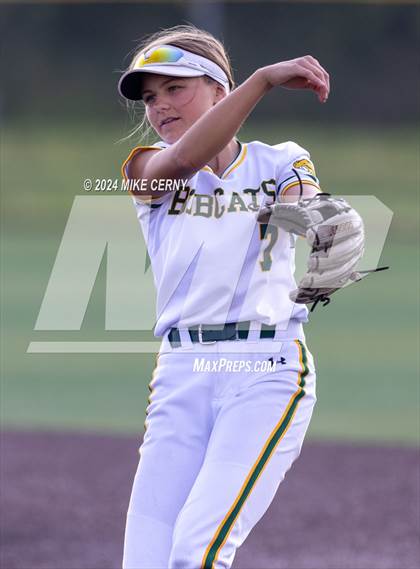 Thumbnail 1 in Pittsburg @ Basehor-Linwood (KSHSAA 5A East Region 4 Final) photogallery.