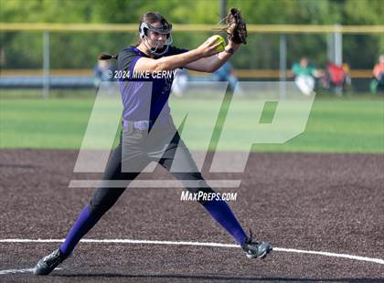 Thumbnail 2 in Pittsburg @ Basehor-Linwood (KSHSAA 5A East Region 4 Final) photogallery.