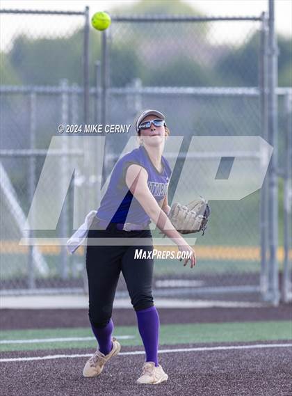Thumbnail 2 in Pittsburg @ Basehor-Linwood (KSHSAA 5A East Region 4 Final) photogallery.