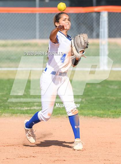 Thumbnail 3 in Chandler vs. Gila Ridge (Westwood-Dobson Softball Invitational) photogallery.