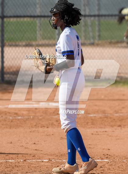 Thumbnail 2 in Chandler vs. Gila Ridge (Westwood-Dobson Softball Invitational) photogallery.
