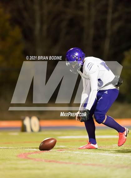Thumbnail 1 in Garfield @ Eastside Catholic photogallery.