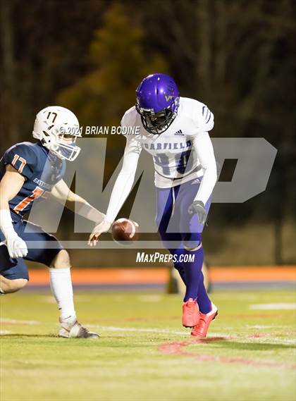 Thumbnail 3 in Garfield @ Eastside Catholic photogallery.