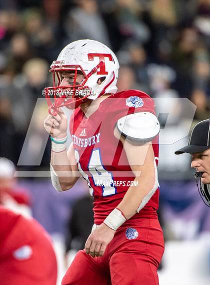 Thumbnail 1 in Tewksbury Memorial vs. Central (MIAA Division 3 Final) photogallery.