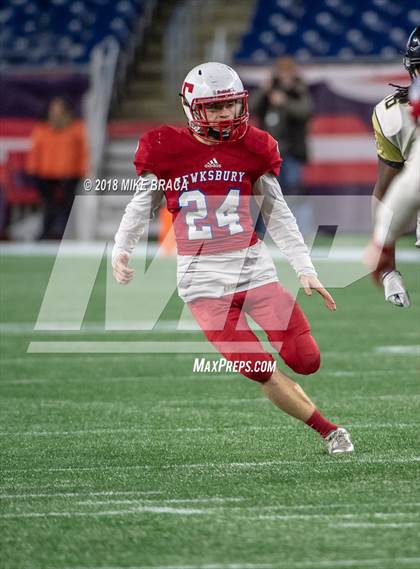 Thumbnail 3 in Tewksbury Memorial vs. Central (MIAA Division 3 Final) photogallery.