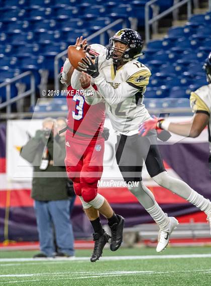 Thumbnail 1 in Tewksbury Memorial vs. Central (MIAA Division 3 Final) photogallery.