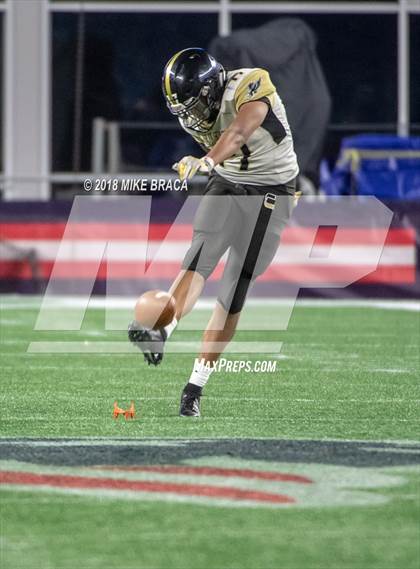 Thumbnail 1 in Tewksbury Memorial vs. Central (MIAA Division 3 Final) photogallery.