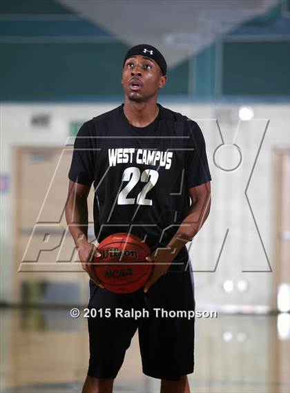 Thumbnail 2 in West Campus vs. Bella Vista (Adidas Challenge) photogallery.