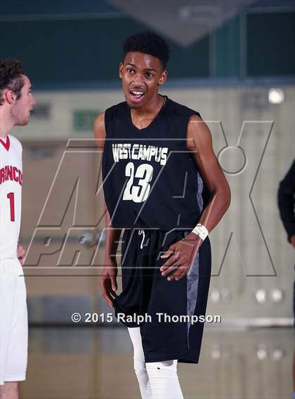 Thumbnail 2 in West Campus vs. Bella Vista (Adidas Challenge) photogallery.