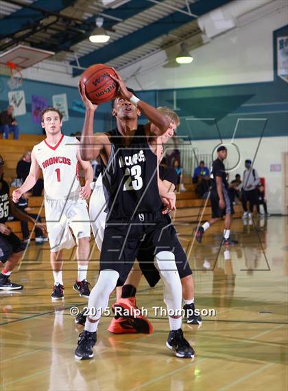 Thumbnail 2 in West Campus vs. Bella Vista (Adidas Challenge) photogallery.