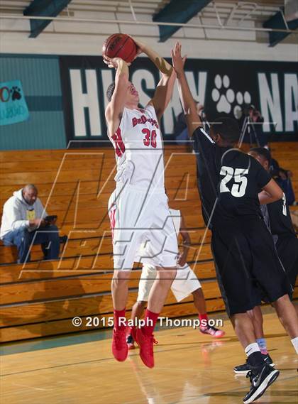 Thumbnail 3 in West Campus vs. Bella Vista (Adidas Challenge) photogallery.