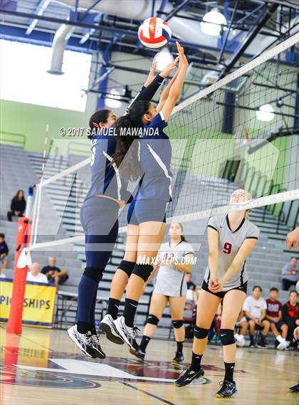 Thumbnail 3 in Valley Academy of Arts & Sciences vs Central City Value (CIF LACS D3 Final) photogallery.