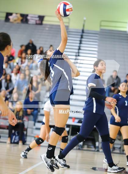 Thumbnail 2 in Valley Academy of Arts & Sciences vs Central City Value (CIF LACS D3 Final) photogallery.
