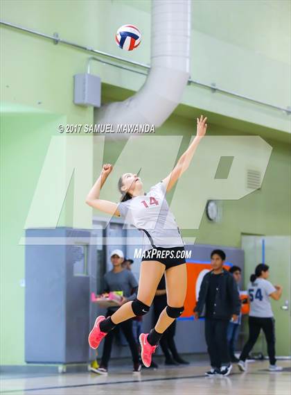 Thumbnail 3 in Valley Academy of Arts & Sciences vs Central City Value (CIF LACS D3 Final) photogallery.