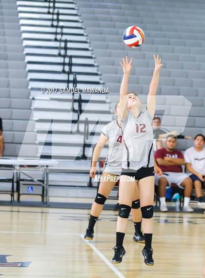Thumbnail 3 in Valley Academy of Arts & Sciences vs Central City Value (CIF LACS D3 Final) photogallery.