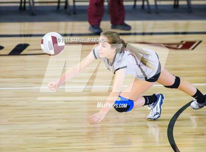 Thumbnail 2 in Valley Academy of Arts & Sciences vs Central City Value (CIF LACS D3 Final) photogallery.