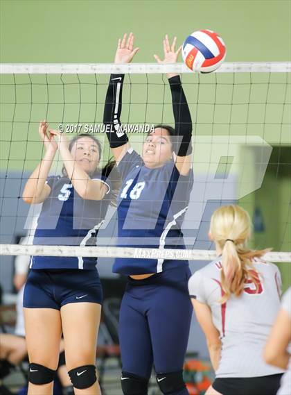 Thumbnail 3 in Valley Academy of Arts & Sciences vs Central City Value (CIF LACS D3 Final) photogallery.