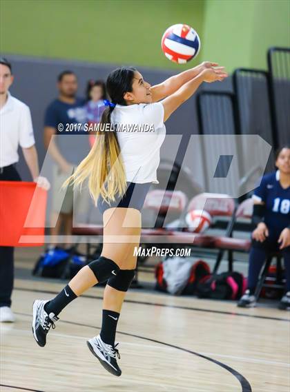 Thumbnail 3 in Valley Academy of Arts & Sciences vs Central City Value (CIF LACS D3 Final) photogallery.
