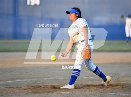 Thumbnail 3 in Rockdale vs Florence photogallery.