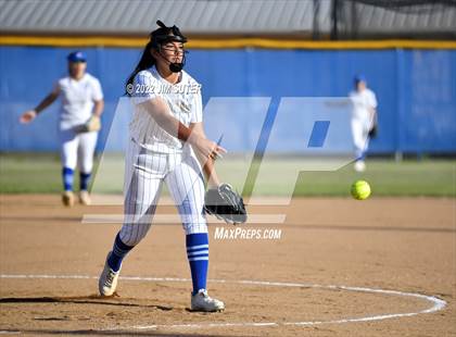 Thumbnail 1 in Rockdale vs Florence photogallery.