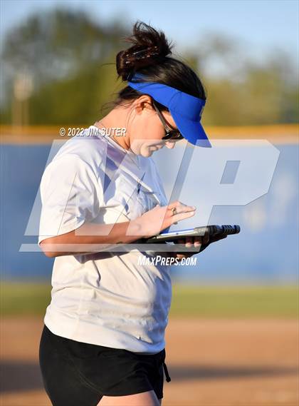 Thumbnail 2 in Rockdale vs Florence photogallery.