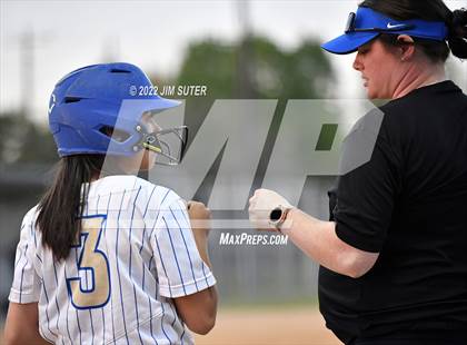 Thumbnail 1 in Rockdale vs Florence photogallery.