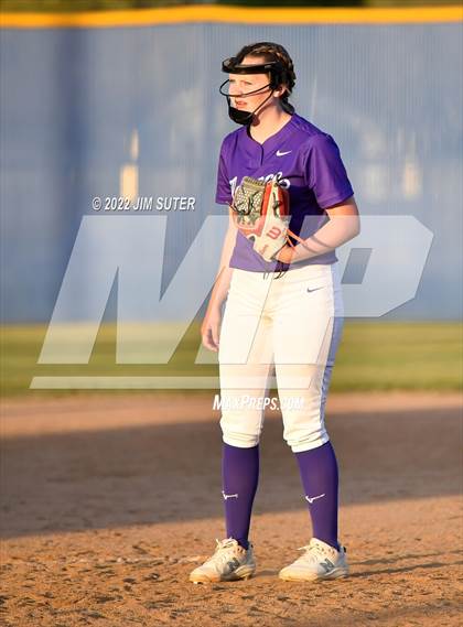Thumbnail 1 in Rockdale vs Florence photogallery.