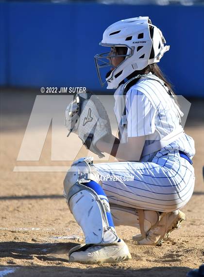 Thumbnail 2 in Rockdale vs Florence photogallery.