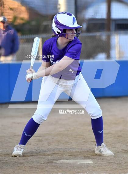 Thumbnail 3 in Rockdale vs Florence photogallery.