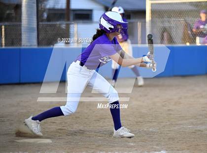 Thumbnail 3 in Rockdale vs Florence photogallery.