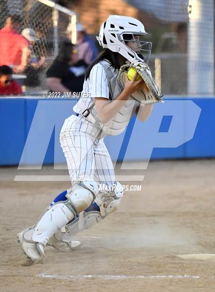 Thumbnail 1 in Rockdale vs Florence photogallery.