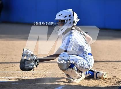 Thumbnail 1 in Rockdale vs Florence photogallery.