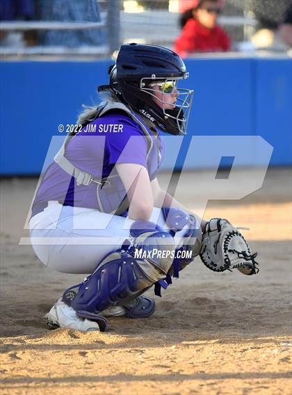 Thumbnail 2 in Rockdale vs Florence photogallery.