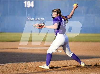 Thumbnail 1 in Rockdale vs Florence photogallery.