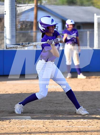 Thumbnail 2 in Rockdale vs Florence photogallery.