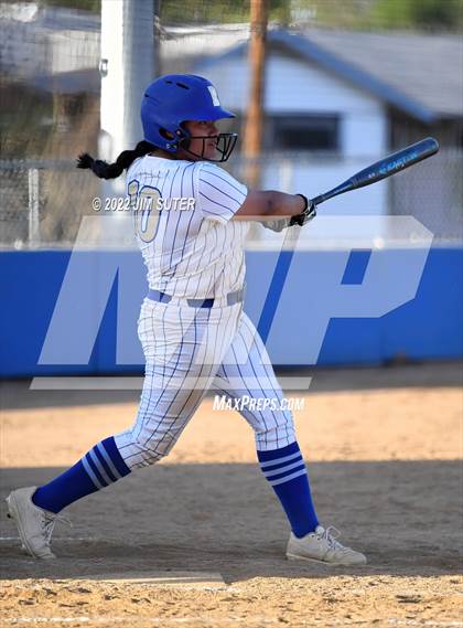 Thumbnail 1 in Rockdale vs Florence photogallery.