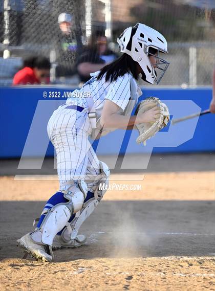 Thumbnail 3 in Rockdale vs Florence photogallery.