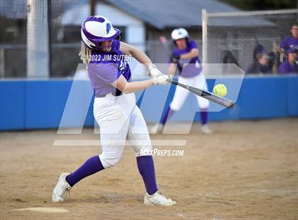 Thumbnail 3 in Rockdale vs Florence photogallery.