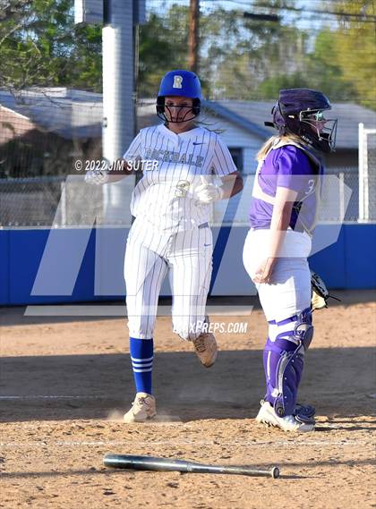 Thumbnail 2 in Rockdale vs Florence photogallery.