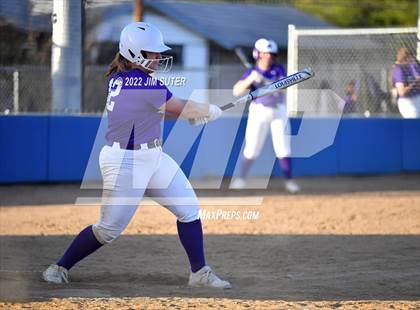 Thumbnail 3 in Rockdale vs Florence photogallery.
