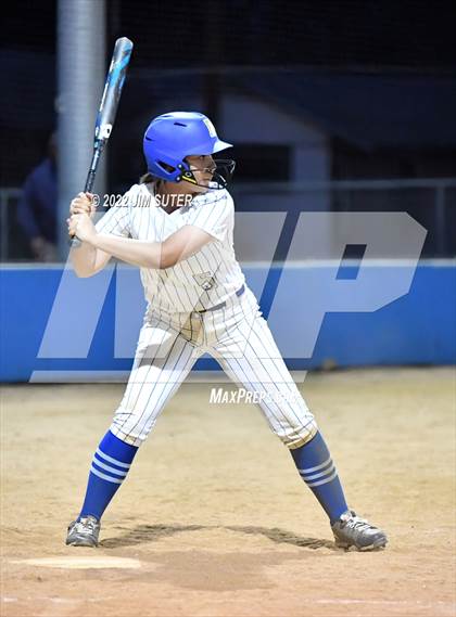 Thumbnail 2 in Rockdale vs Florence photogallery.